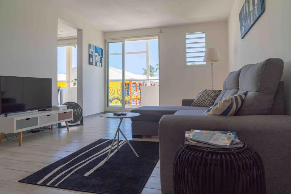 Blue Lagoon Appart En Residence Acces Plage Le Gosier  Bagian luar foto
