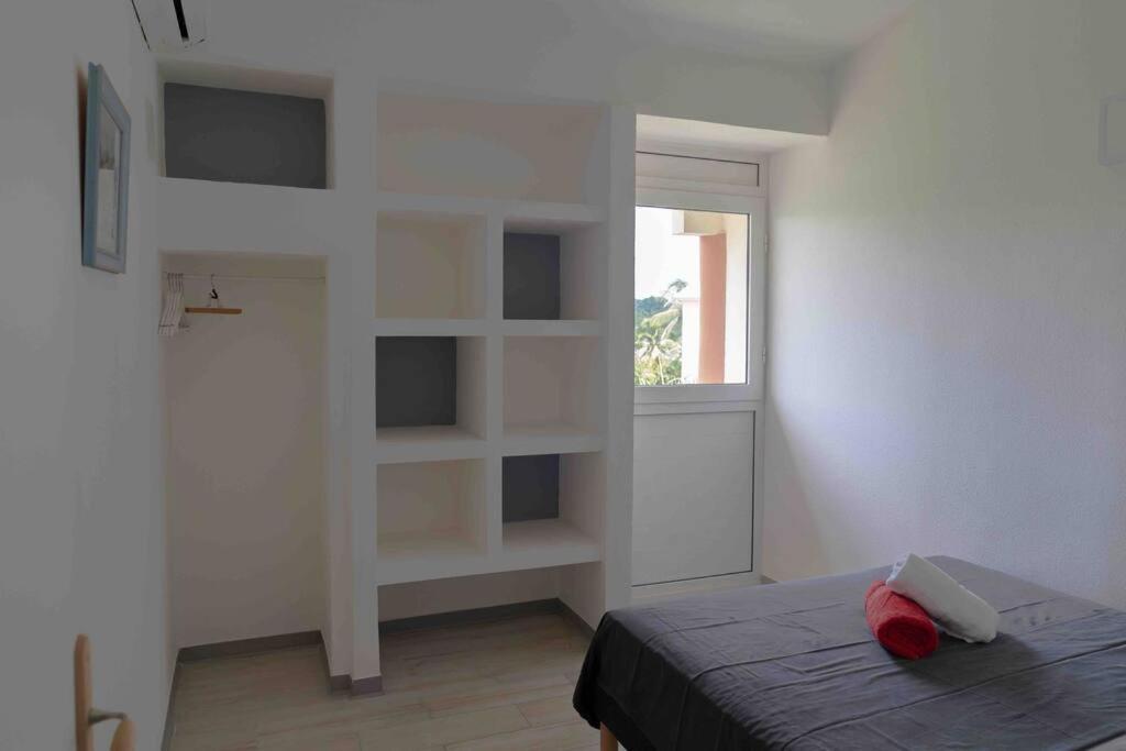 Blue Lagoon Appart En Residence Acces Plage Le Gosier  Bagian luar foto