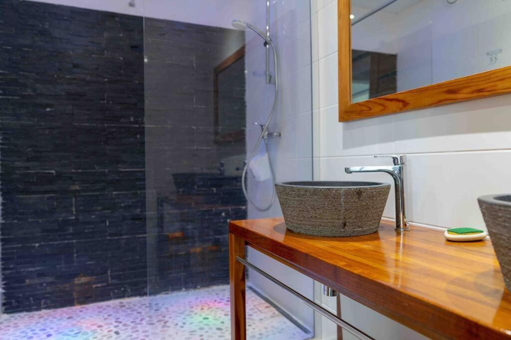 Blue Lagoon Appart En Residence Acces Plage Le Gosier  Bagian luar foto